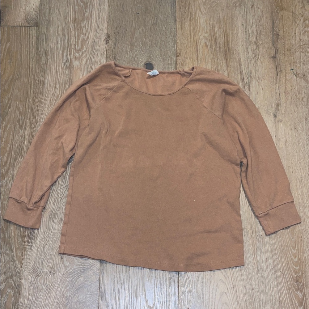 Kate Quinn Women's Brown Long Sleeve Top
Ribbed size medium